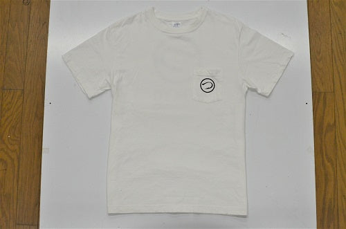Tsuribito's "つ T-shirt"