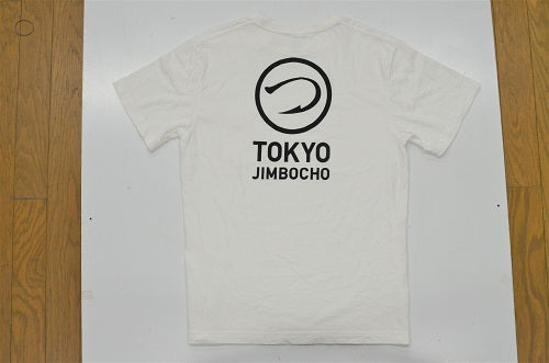 Tsuribito's "つ T-shirt"