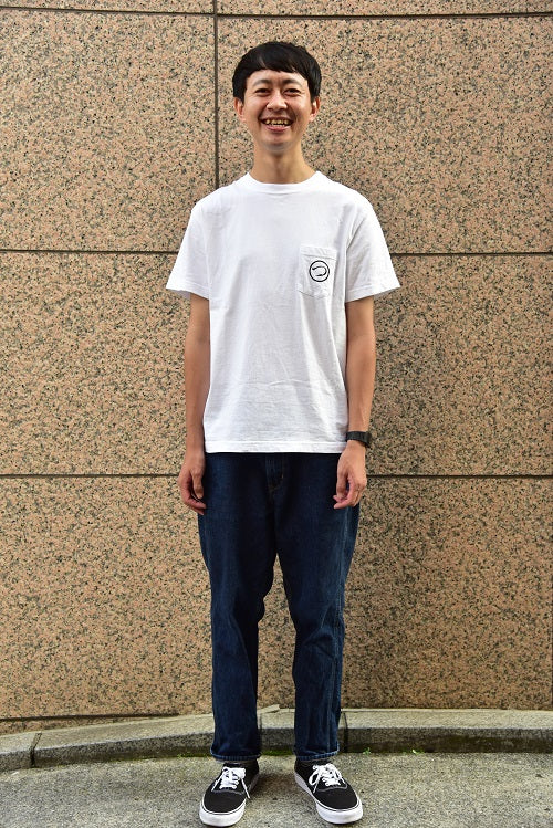 Tsuribito's "つ T-shirt"