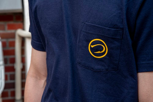 Tsuribito's "つ T-shirt"