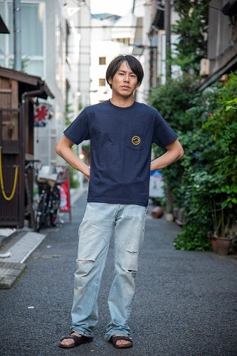Tsuribito's "つ T-shirt"