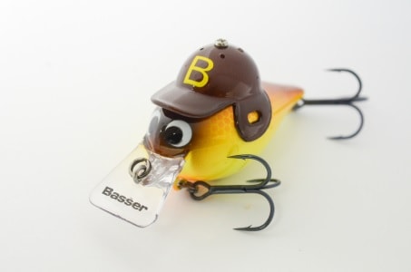 【コーモラン×Basser】 初コラボ限定ルアー「Basserまるちゃん!」オリカラ3種