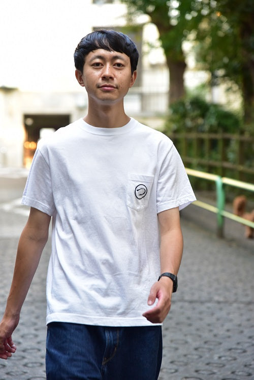 Tsuribito's "つ T-shirt"
