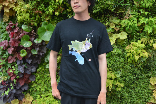 八百板浩司 × Basser オリジナルTシャツ