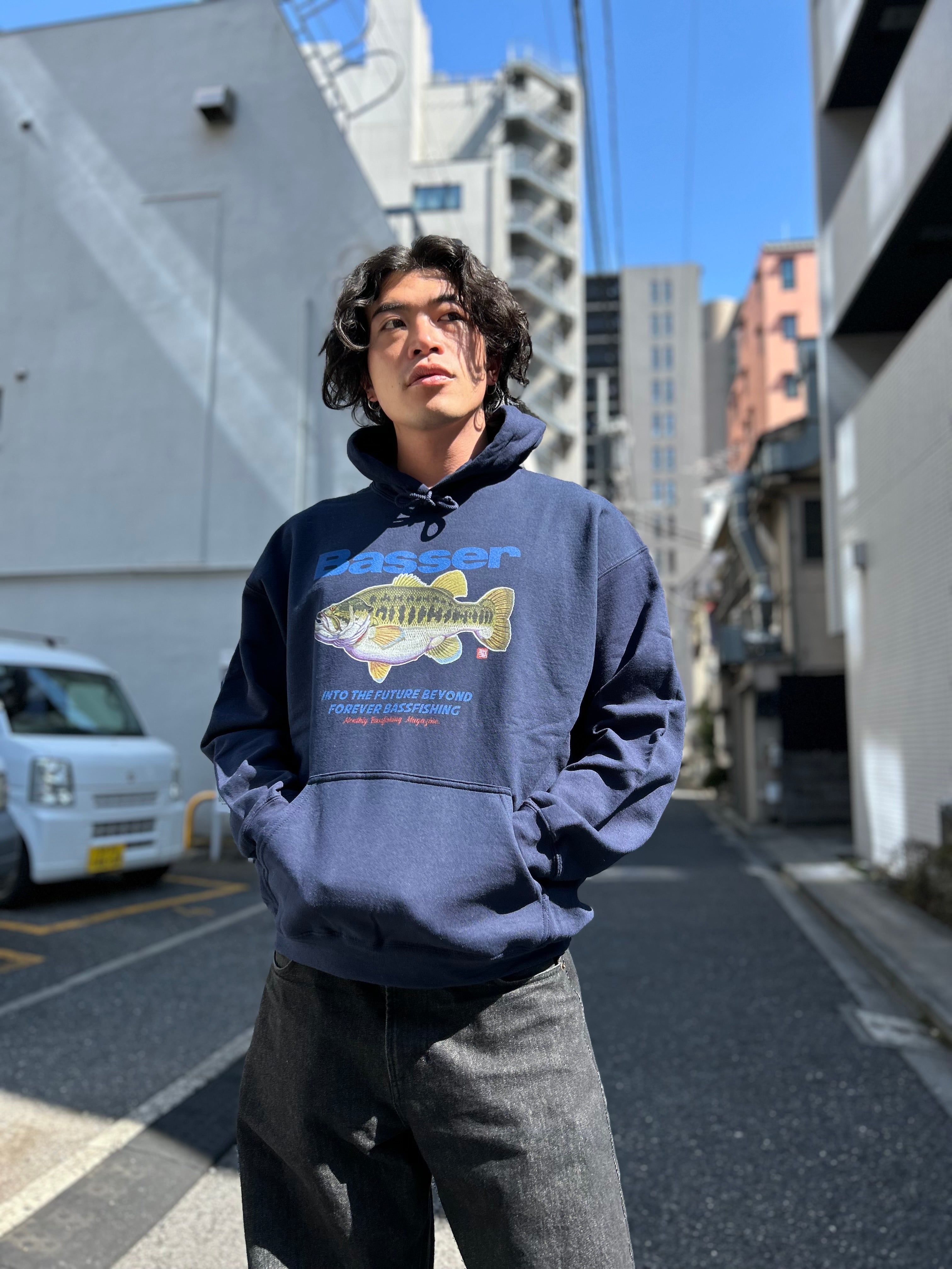 Basser HOODIE フルカラープリント by 八百板浩司 – JAPAN ANGLERS STORE Basser HOODIE フルカラープリント by 八百板浩司 – JAPAN ANGLERS STORE